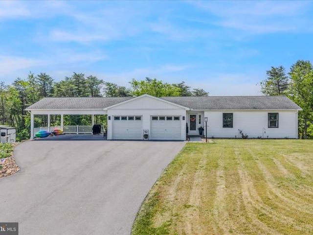 House for rent in Berkeley Springs, West Virginia