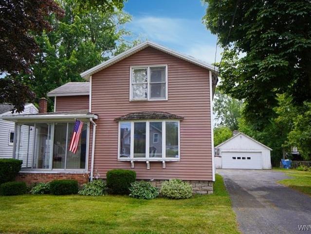 House for sale in Niagara, New York