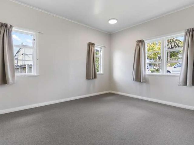House for sale in Auckland, Oroua County