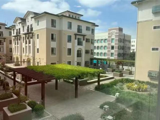 Apartment for rent in Pomona