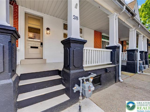 Townhouse for sale in Lehigh, Pennsylvania