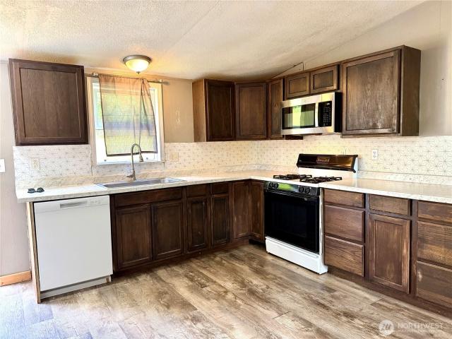 House for sale in Cathlamet, Washington