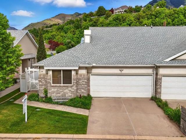 Townhouse for sale in Cache, Utah