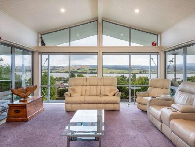 House for rent in Otakou