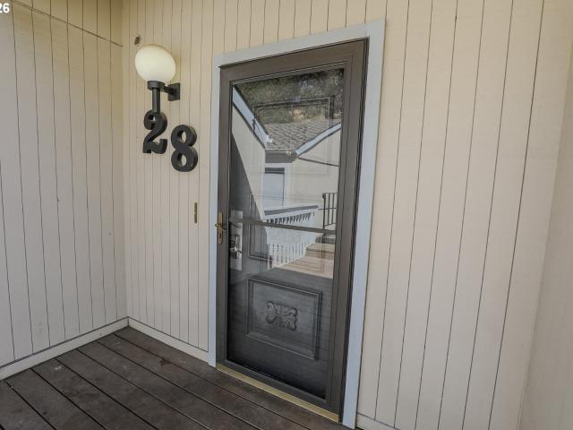 Condo for sale in Roseburg, Douglas County