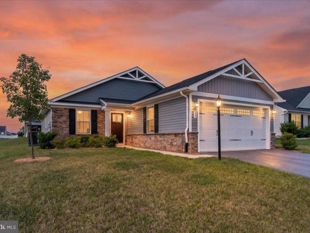 House for sale in Hedgesville, West Virginia