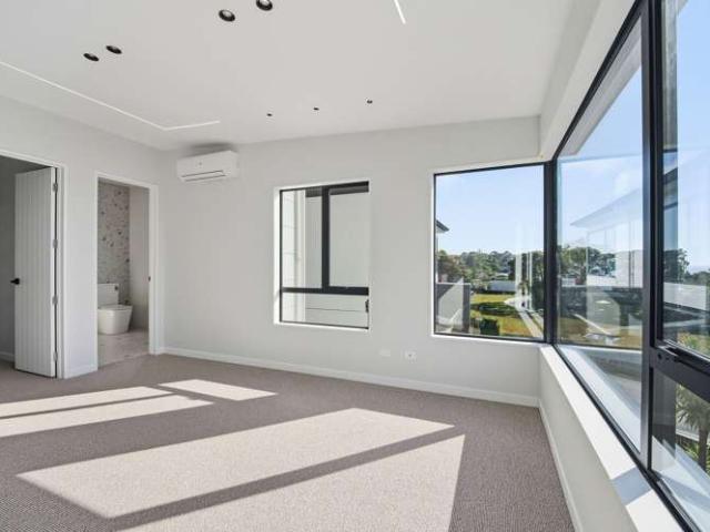 House for sale in Whangaparaoa