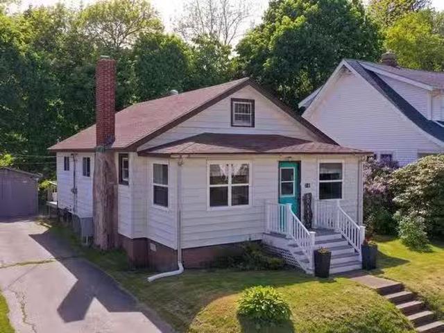 House for sale in Liverpool, Nova Scotia
