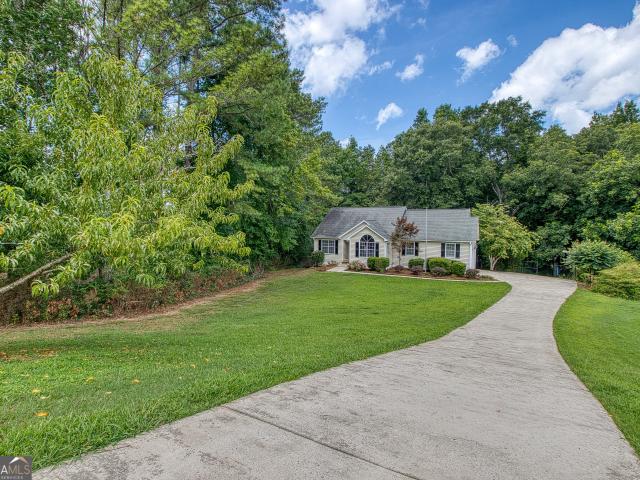 House for sale in Sharpsburg, Georgia