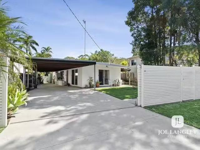 House for rent in Cooroibah, Queensland