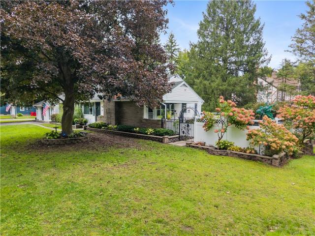 House for sale in Manchester Village Residential Zone, Town of Manchester
