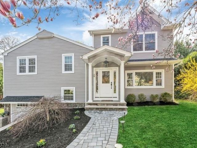 House for sale in Glen Rock, New Jersey