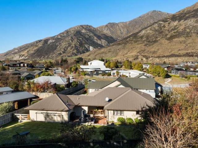 House for sale in Otakou