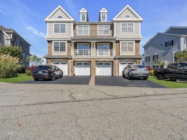 Condo for sale in Harbour Village, South Amboy