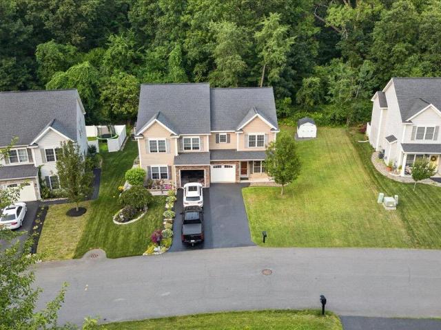 Townhouse for sale in Delmar, New York