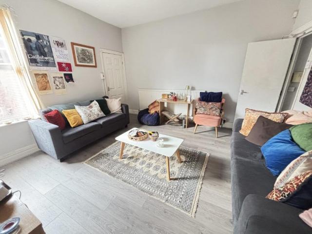 House for rent in Hyde Park, West Yorkshire