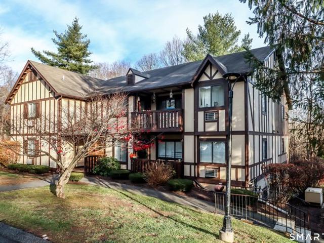 Condo for sale in Brookfield, Connecticut