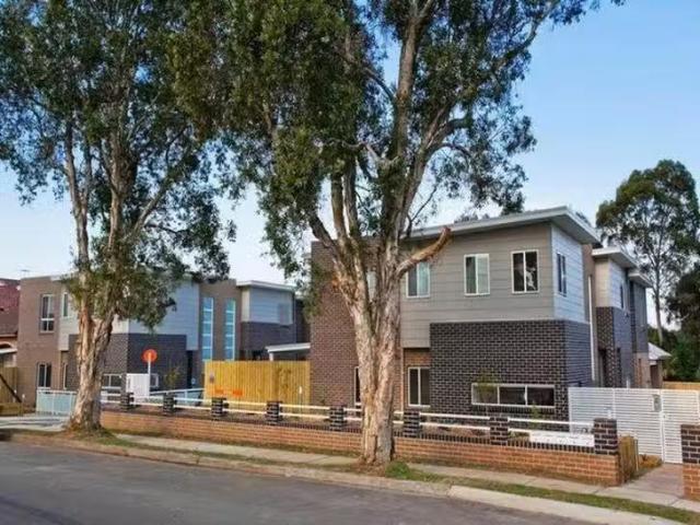 House for rent in Guildford