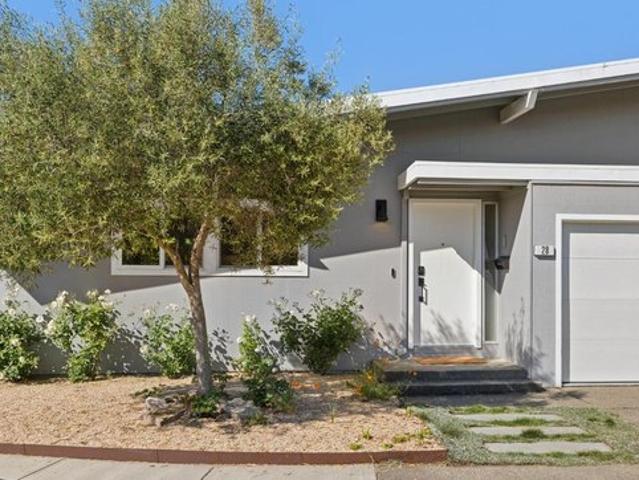 Condo for sale in San Rafael, California