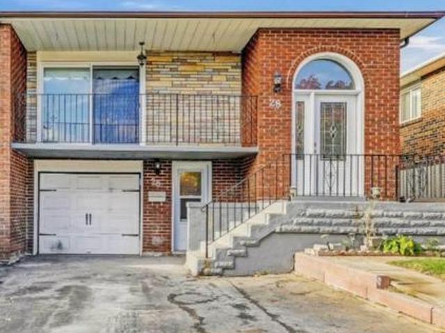 House for sale in Brampton, Golden Horseshoe