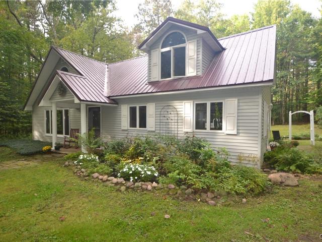 House for sale in Town of Constantia, Oswego County