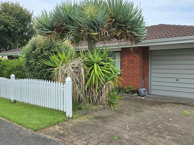 House for rent in The Avenues, Tauranga