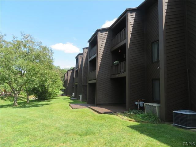 Condo for sale in Oneida, New York