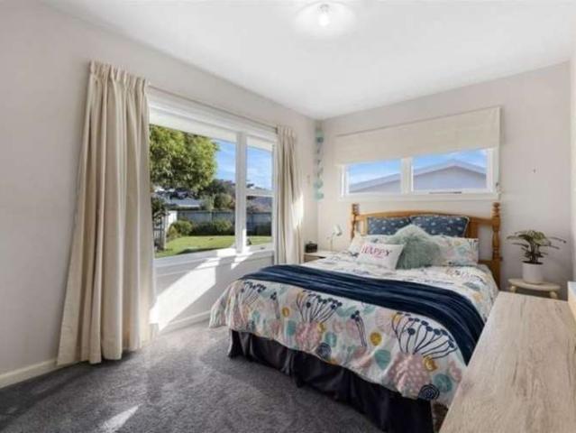House for rent in Chaslands, Canterbury