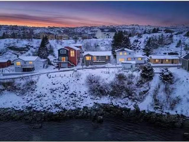 House for sale in Upper Island Cove, Newfoundland And Labrador