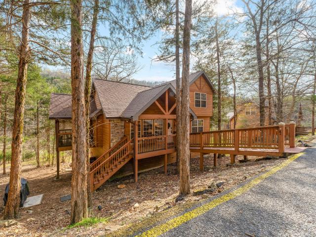 House for sale in Stone, Missouri