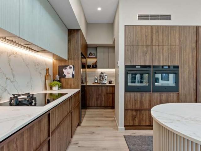 House for sale in Chaslands, Canterbury