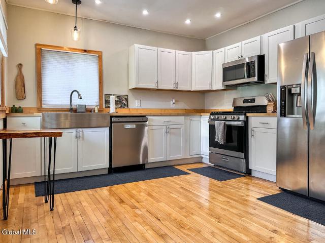 House for sale in Bolton Landing, Town of Bolton