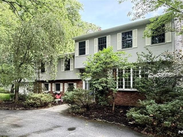House for sale in Montvale, New Jersey