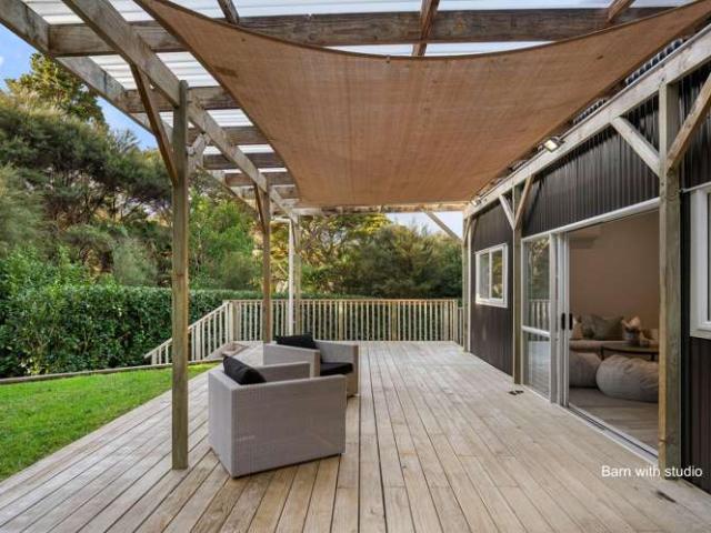 Property for sale in Waimauku