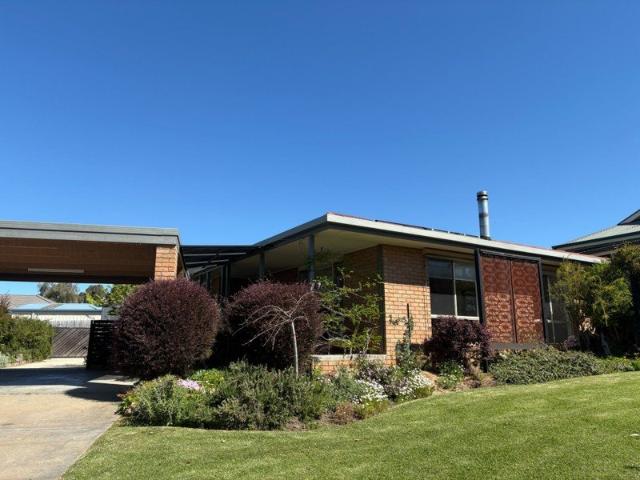 House for rent in Wy Yung, Shire of East Gippsland