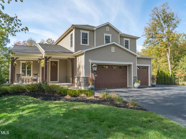 House for sale in Saratoga, New York