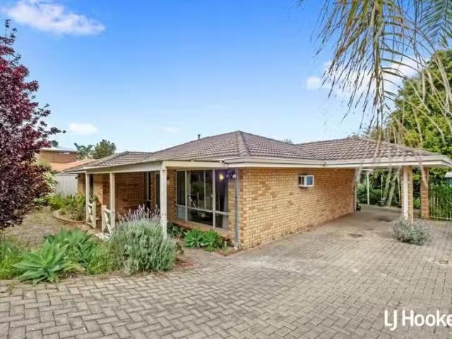 House for rent in Canning Vale, Western Australia