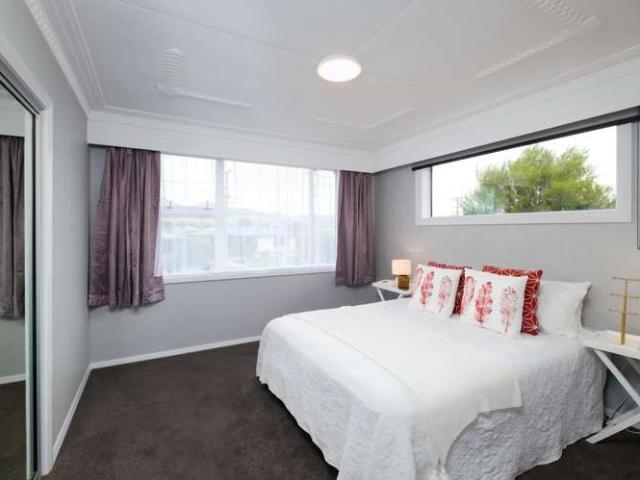 House for sale in Otakou