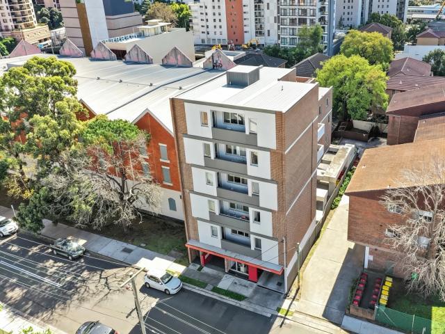 Apartment for rent in Experiment Farm, Sydney