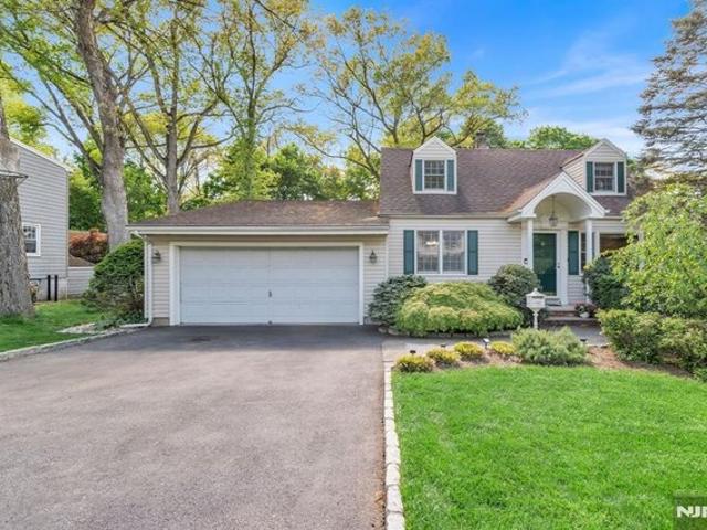 House for sale in Mahwah, New Jersey