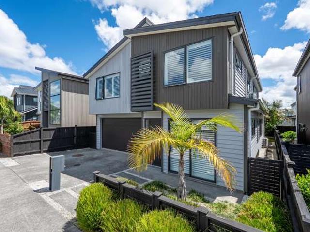 House for sale in Paremoremo