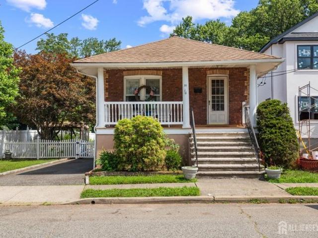 House for sale in Avenel, New Jersey