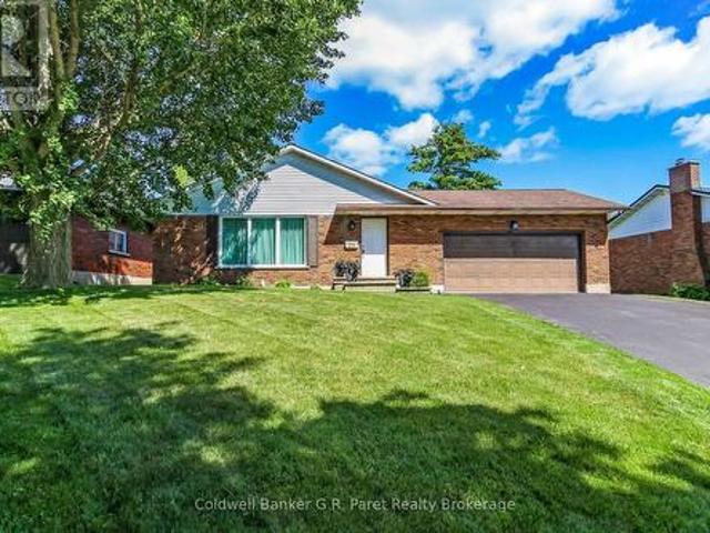 House for sale in Tillsonburg, Ontario