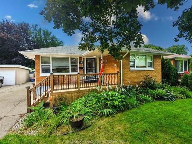 House for sale in Chatham–kent, Ontario