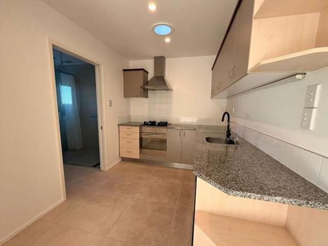 House for rent in Paremoremo