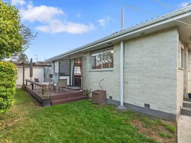 House for sale in Chaslands, Canterbury