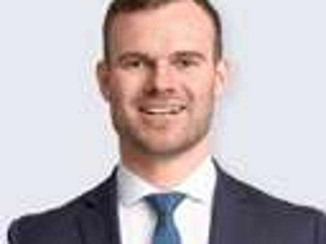 House for sale in Chaslands, Canterbury