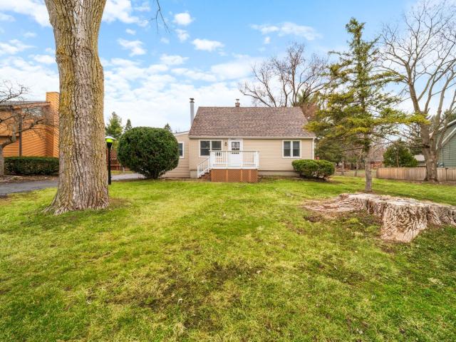 House for sale in Warrenville, Illinois