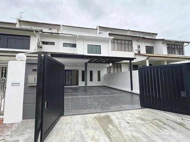 Terraced House for sale in Tanjong Sepat, Selangor