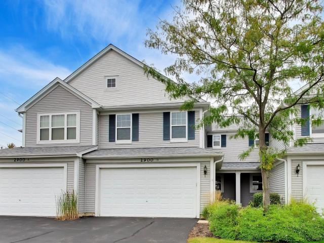 Townhouse for sale in Wauconda, Lake County